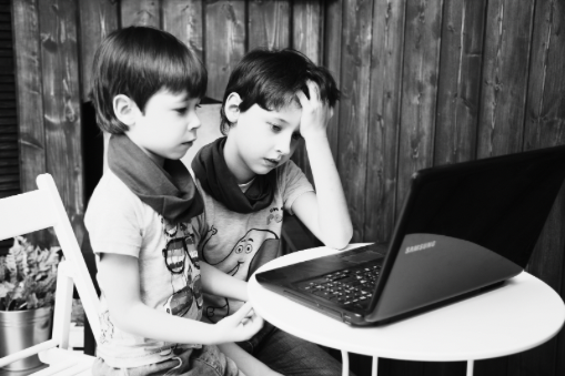 Tips para el buen uso de las pantallas en los más pequeños